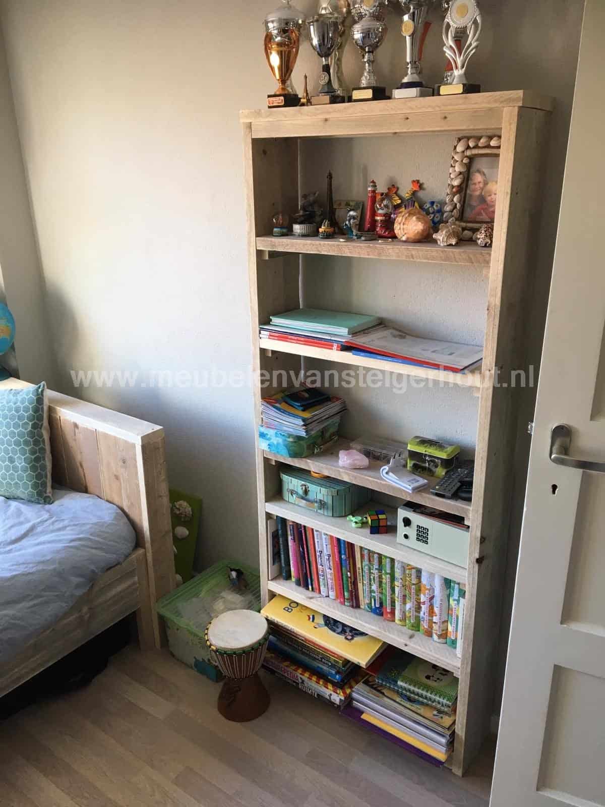 Steigerhout boekenkast vakkenkast zonder achterwand