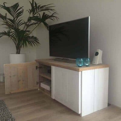 Verwoesting silhouet knuffel TV meubel steigerhout 10 | Meubelen van Steigerhout