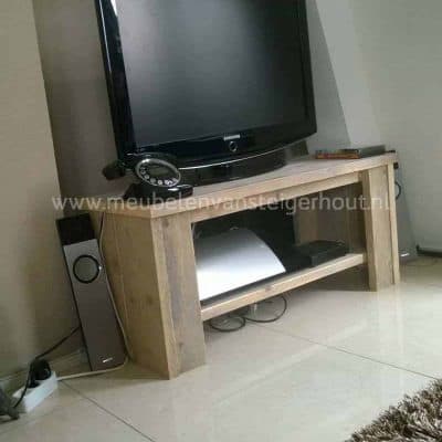 Steigerhouten TV meubel met 2 vakken meubelen van steigerhout Huizen