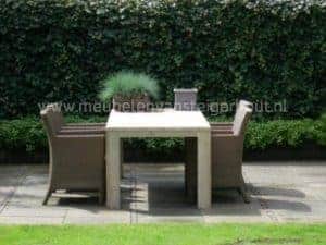 Steigerhouten tafel voor buiten met 4 stoelen