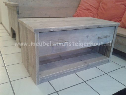 Steigerhout salontafel met grote lade en onderplank