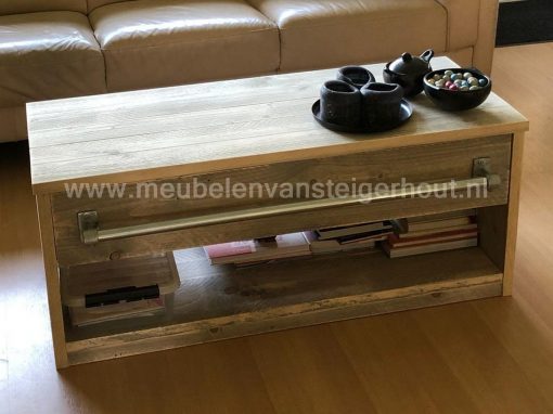Steigerhout salontafel met onderplank en lade