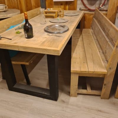 Showroom leegverkoop steigerhout goedkope houten tafel