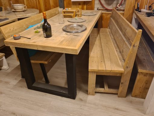 Showroom leegverkoop steigerhout goedkope houten tafel